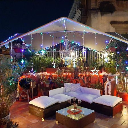 Le Stanze Di Mimi Bed & Breakfast Napoli Bagian luar foto