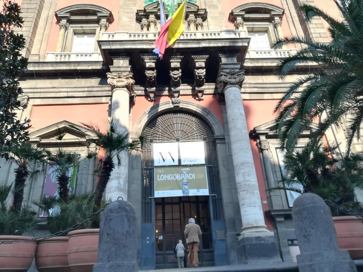 Le Stanze Di Mimi Bed & Breakfast Napoli Bagian luar foto