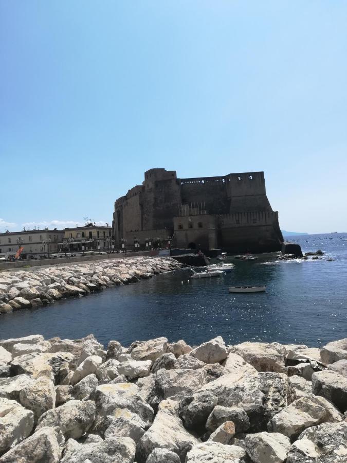 Le Stanze Di Mimi Bed & Breakfast Napoli Bagian luar foto