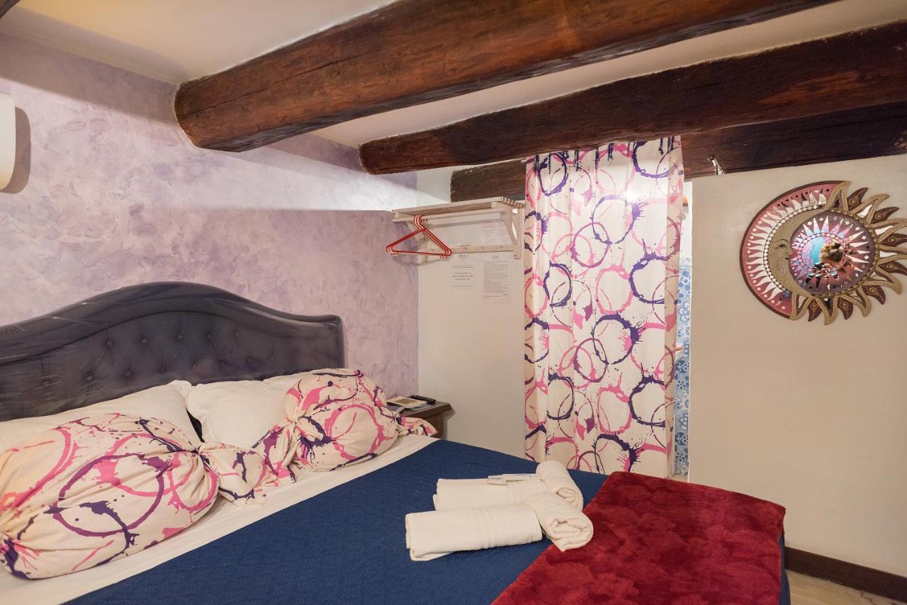 Le Stanze Di Mimi Bed & Breakfast Napoli Bagian luar foto