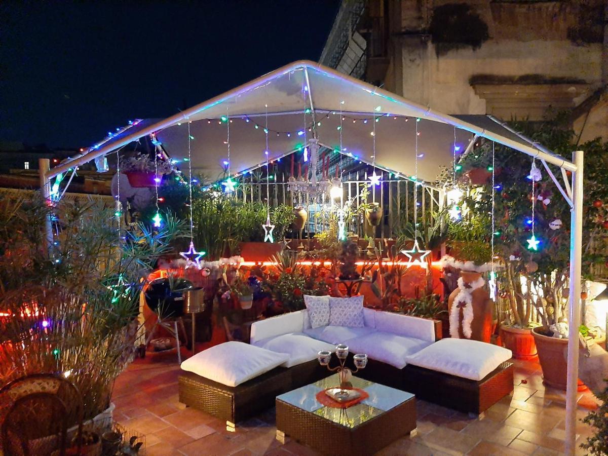 Le Stanze Di Mimi Bed & Breakfast Napoli Bagian luar foto